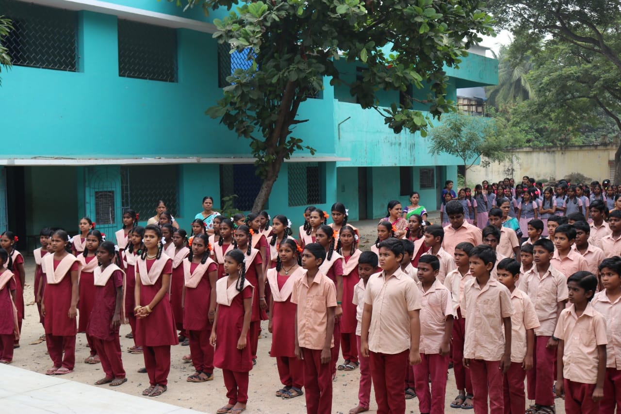 Outstanding School Fees Were Paid to School Students SS Charity